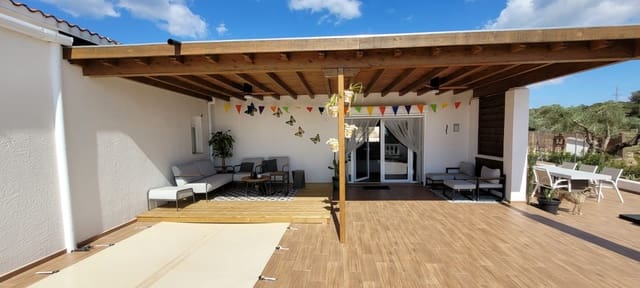 3 soverom Finca/Herregård til salgs i El Perelló med svømmebasseng garasje - € 435 000 (Ref: 9170209)