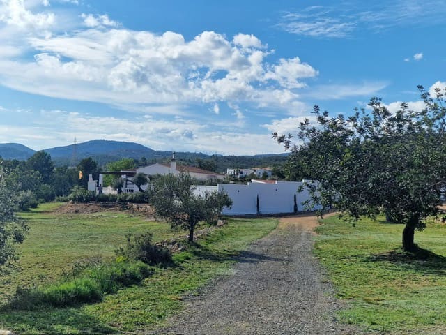 3 bedroom Finca/Country House for sale in El Perelló with pool garage - € 435,000 (Ref: 9170209)