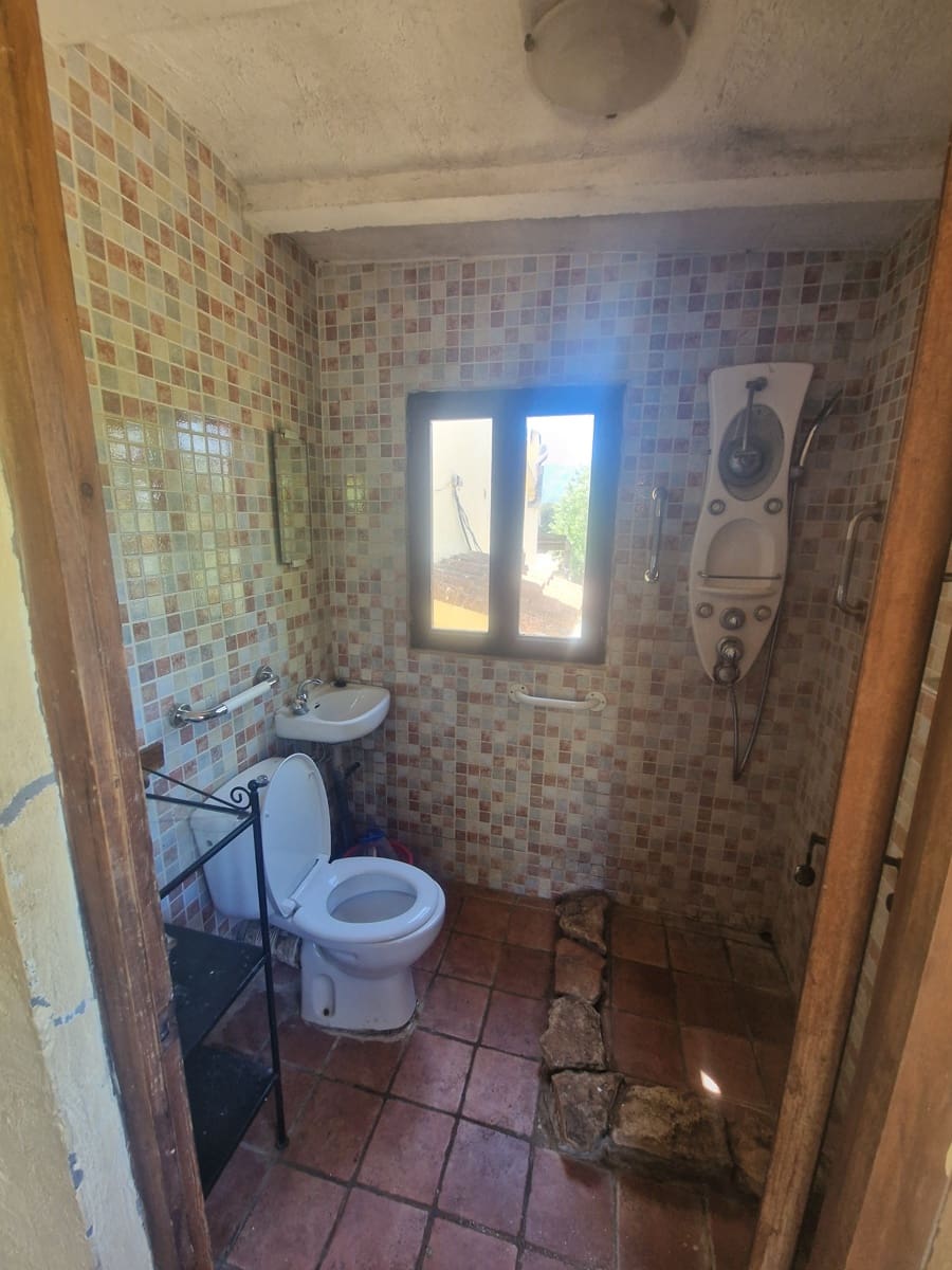 3 chambre Finca/Maison de Campagne à vendre à Tivissa avec piscine garage - 298 000 € (Ref: 9867411)