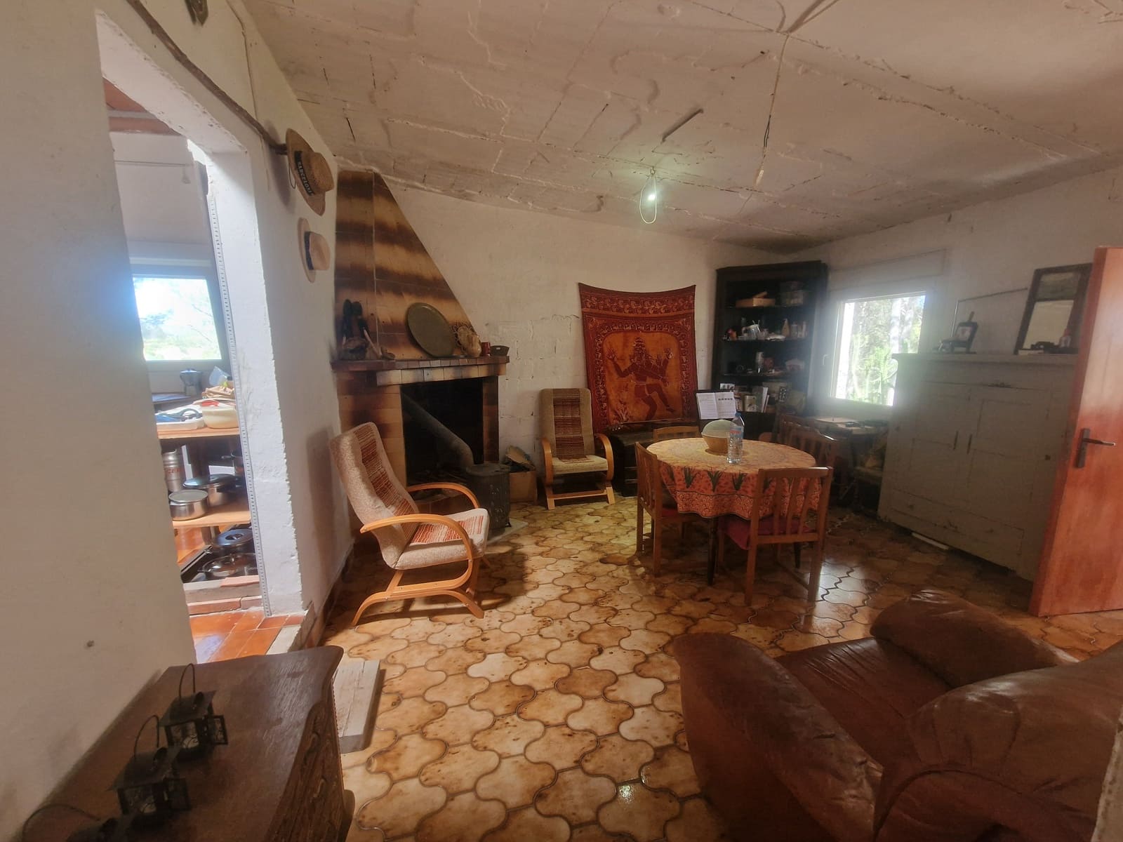 3 bedroom Finca/Country House for sale in El Pinell de Brai with pool - € 113,000 (Ref: 9867415)