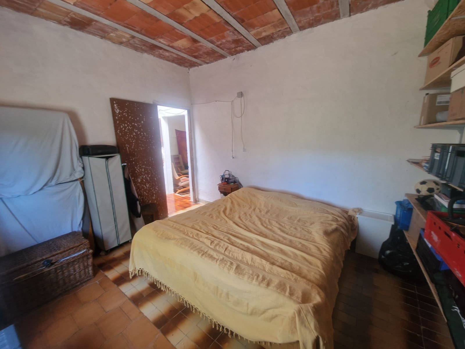 3 bedroom Finca/Country House for sale in El Pinell de Brai with pool - € 113,000 (Ref: 9867415)