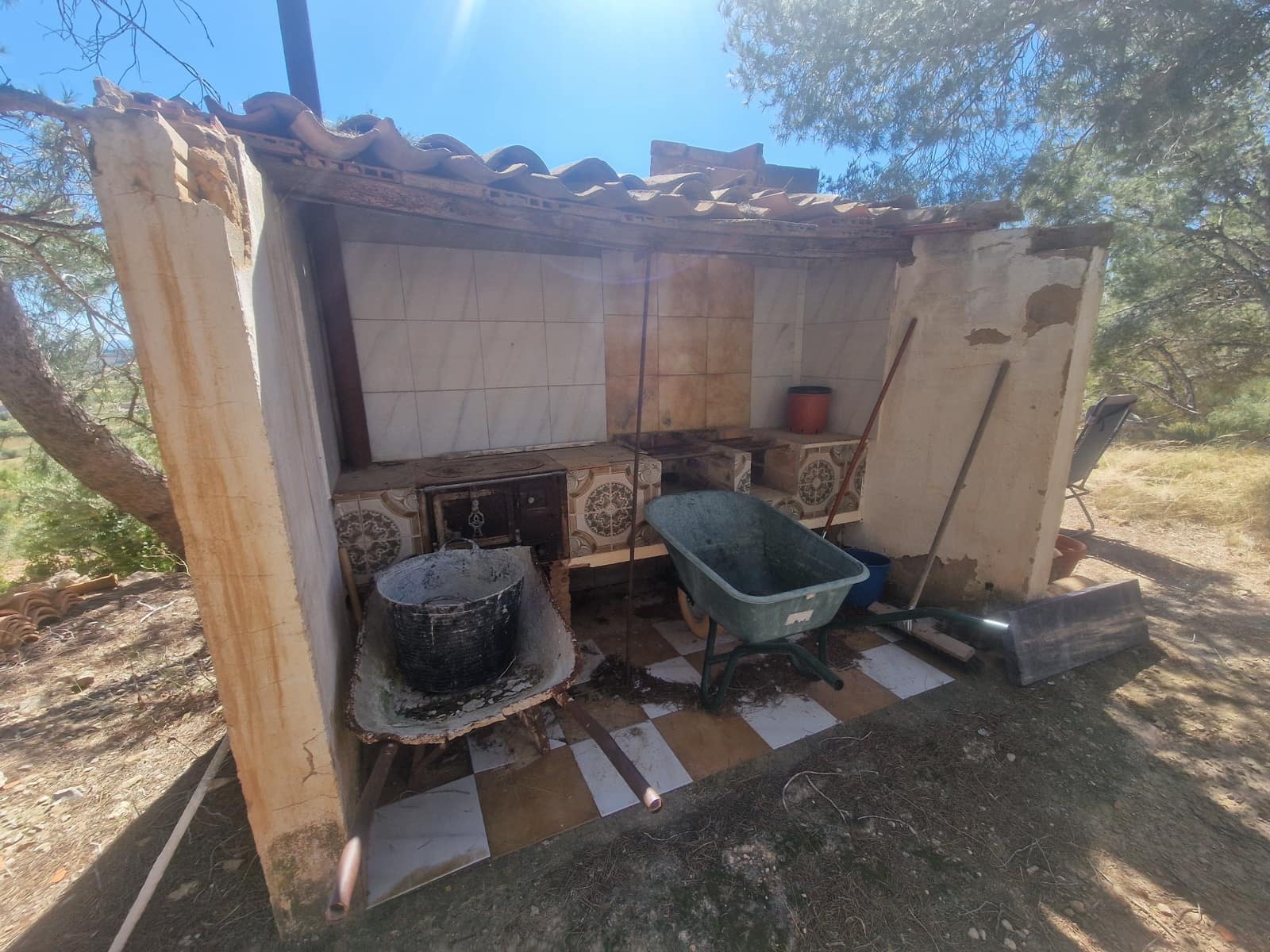 3 bedroom Finca/Country House for sale in El Pinell de Brai with pool - € 113,000 (Ref: 9867415)