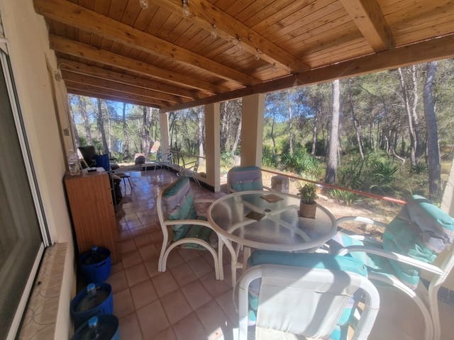 3 soveværelse Finca/Landehus til salg i El Pinell de Brai med swimmingpool - € 113.000 (Ref: 9867415)