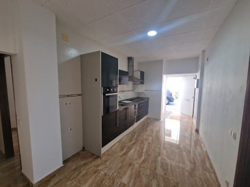 3 bedroom Townhouse for sale in Deltebre with garage - € 126,000 (Ref: 9928014)