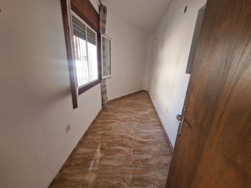 3 bedroom Townhouse for sale in Deltebre with garage - € 126,000 (Ref: 9928014)