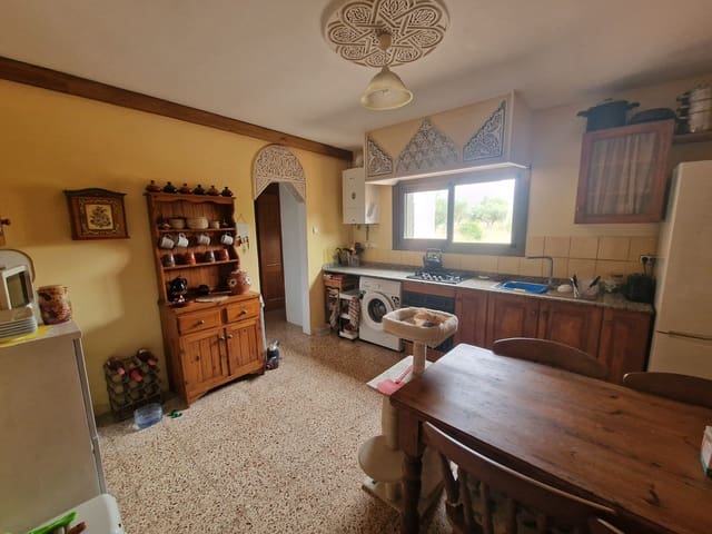 4 slaapkamer Finca/Landhuis te koop in El Perelló met zwembad garage - € 360.000 (Ref: 9965658)