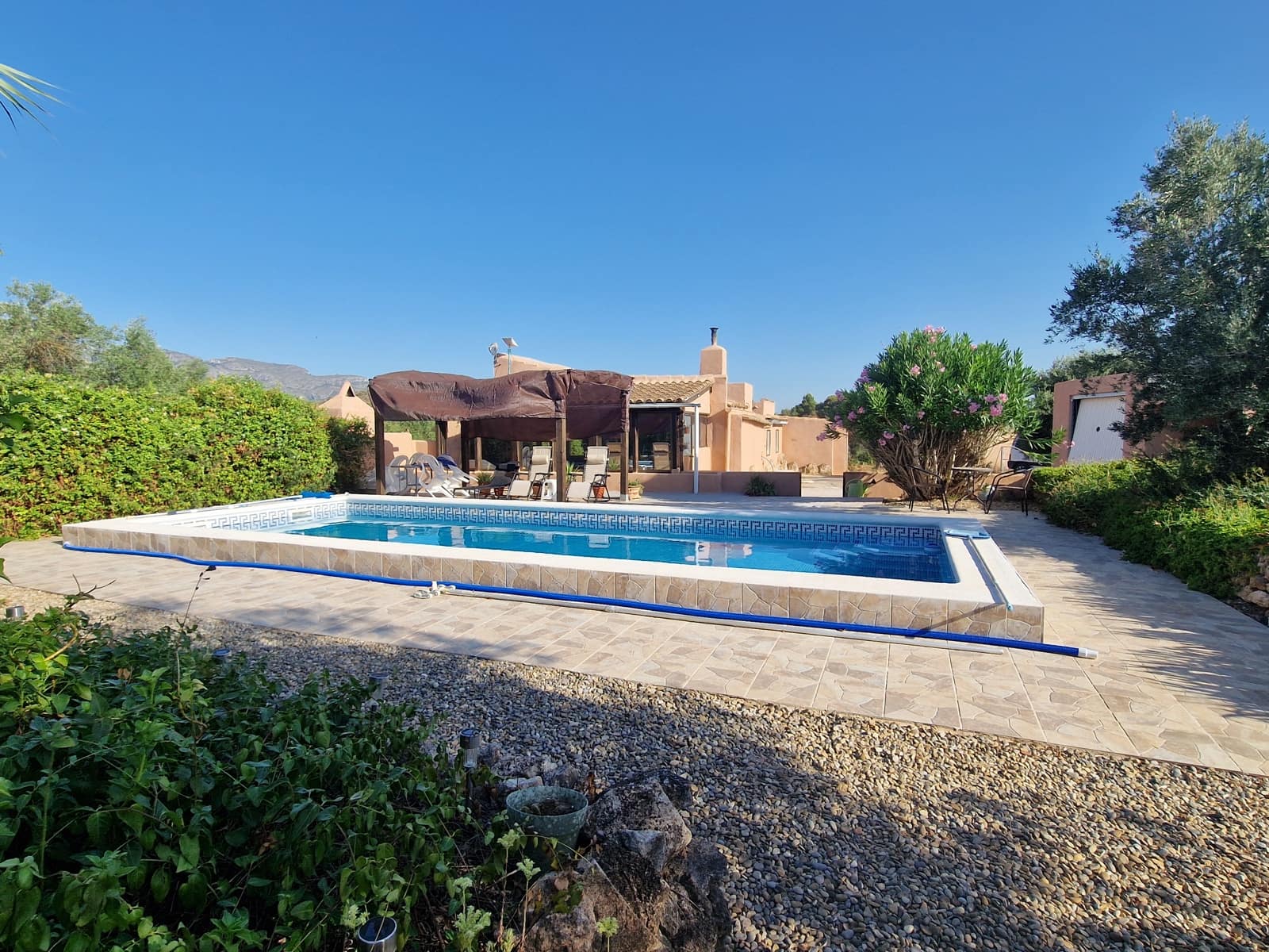 4 slaapkamer Finca/Landhuis te koop in El Perello met zwembad garage - € 360.000 (Ref: 9965658)