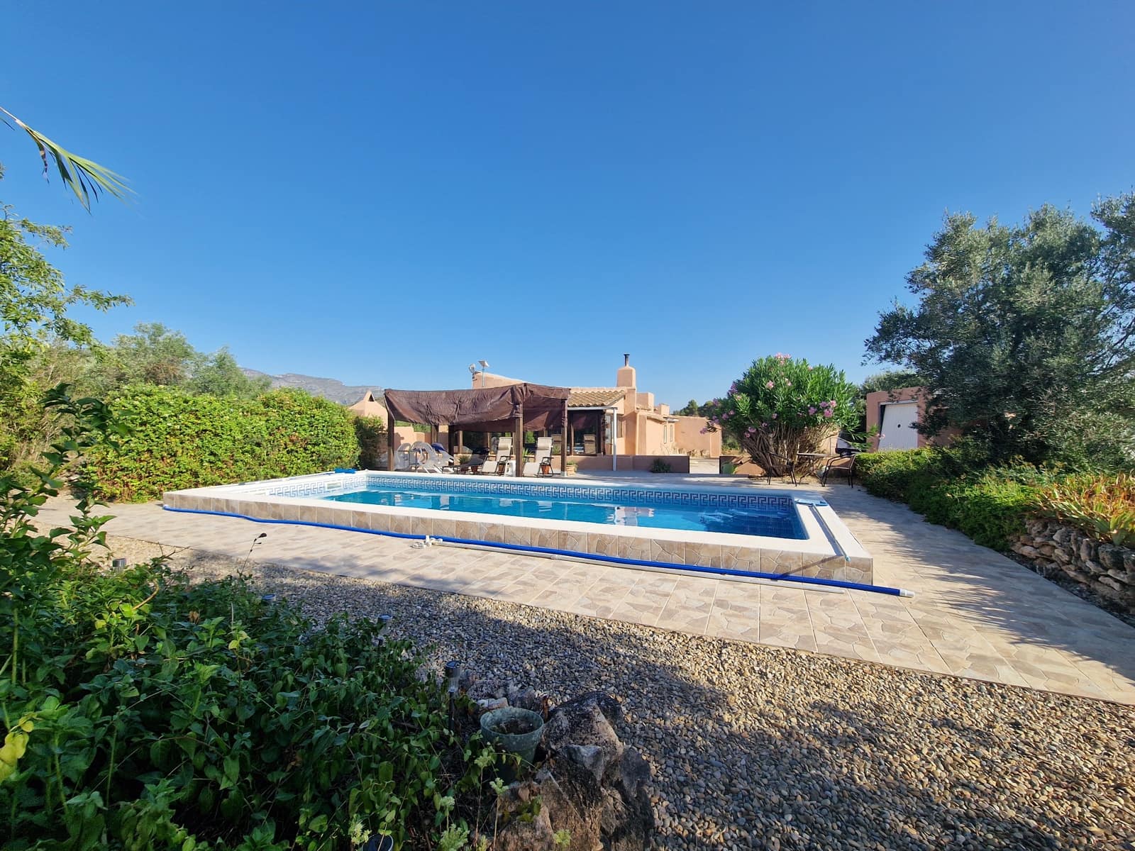 4 slaapkamer Finca/Landhuis te koop in El Perello met zwembad garage - € 360.000 (Ref: 9965658)