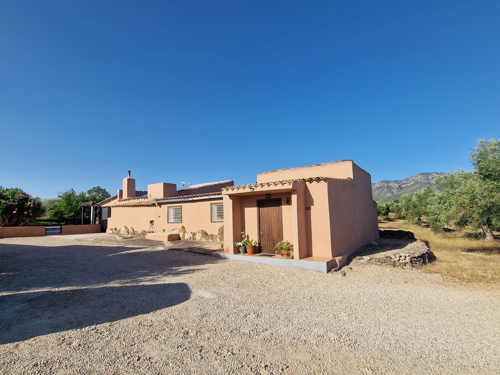 4 slaapkamer Finca/Landhuis te koop in El Perello met zwembad garage - € 360.000 (Ref: 9965658)
