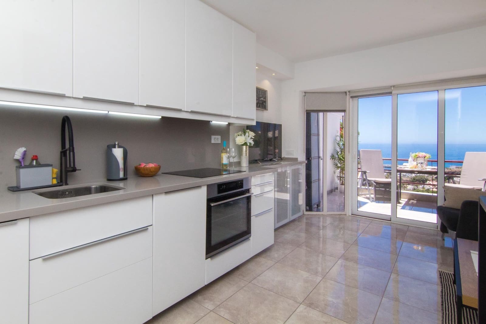 1 bedroom Apartment for sale in Puerto Rico with pool - € 249,000 (Ref: 10011497)