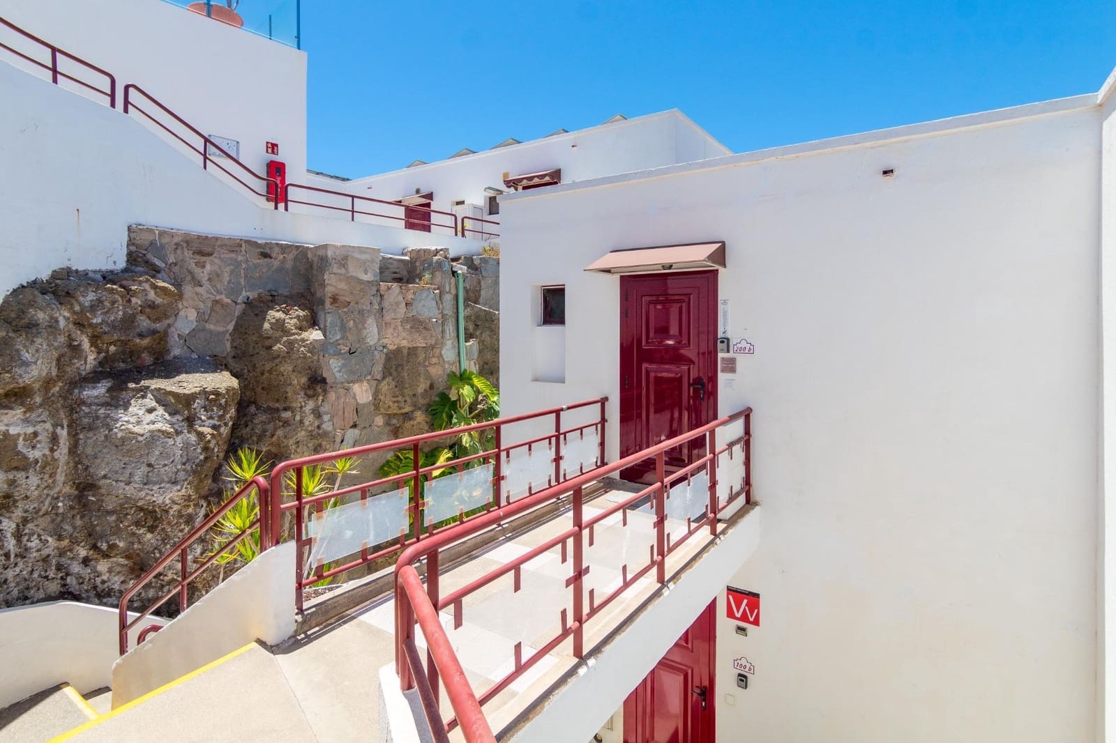 1 bedroom Apartment for sale in Puerto Rico with pool - € 249,000 (Ref: 10011497)