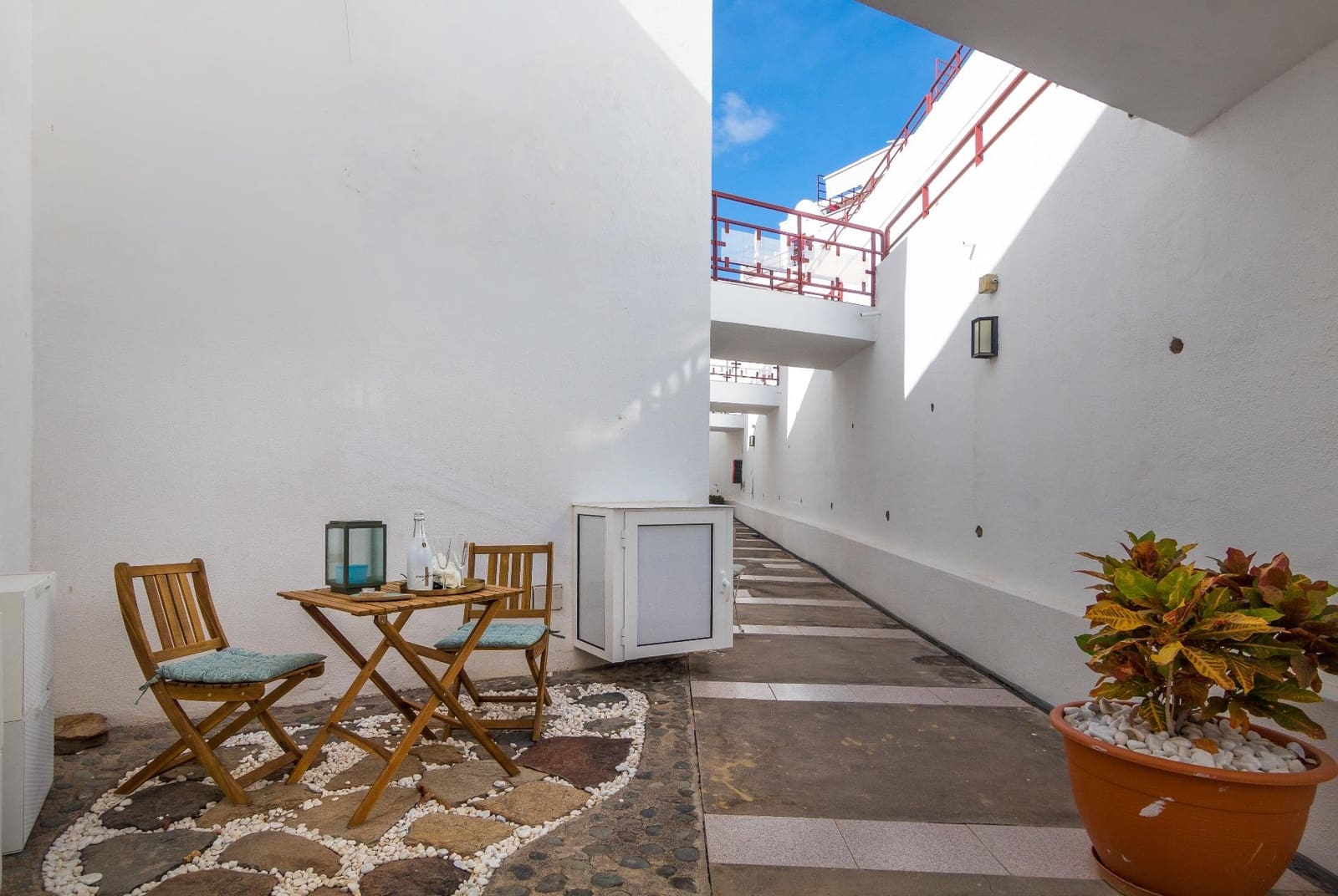 1 chambre Appartement à vendre à Puerto Rico avec piscine - 249 000 € (Ref: 10165081)