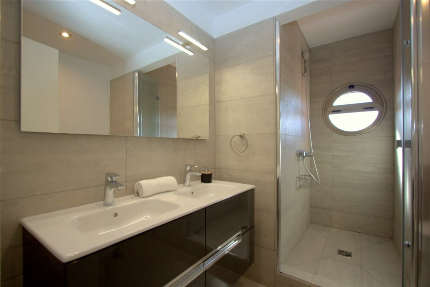 5 soveværelse Villa til salg i Tauro med swimmingpool garage - € 975.000 (Ref: 7210716)