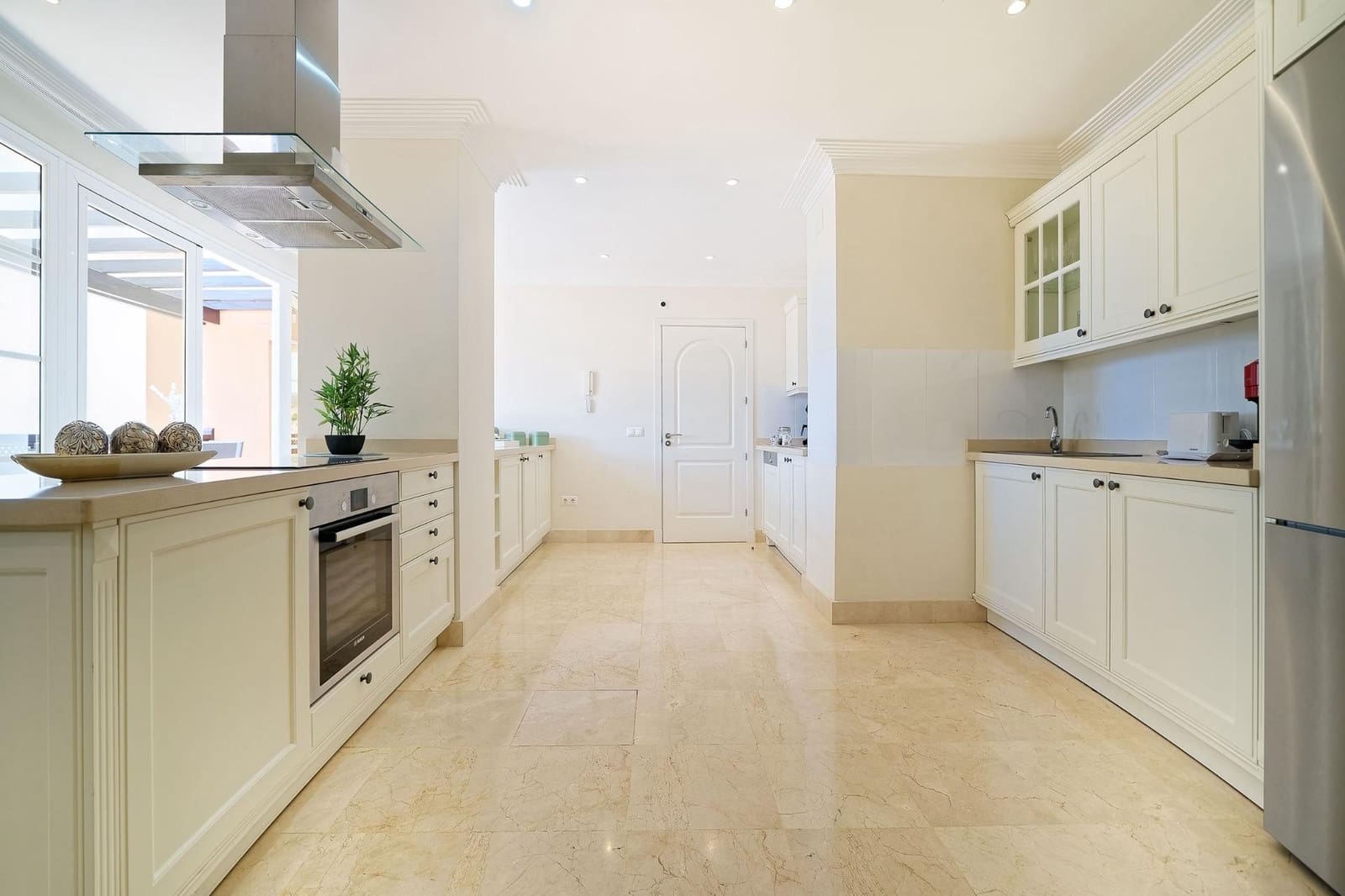 3 soverom Leilighet til salgs i Mogan med svømmebasseng garasje - € 750 000 (Ref: 7729500)