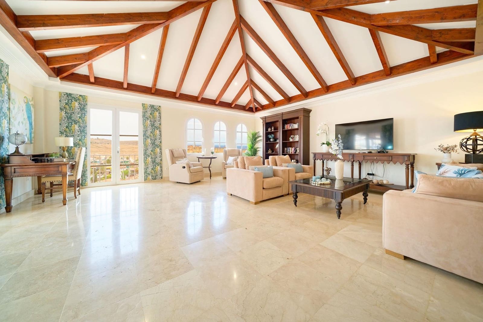 3 soverom Leilighet til salgs i Mogan med svømmebasseng garasje - € 750 000 (Ref: 7729500)