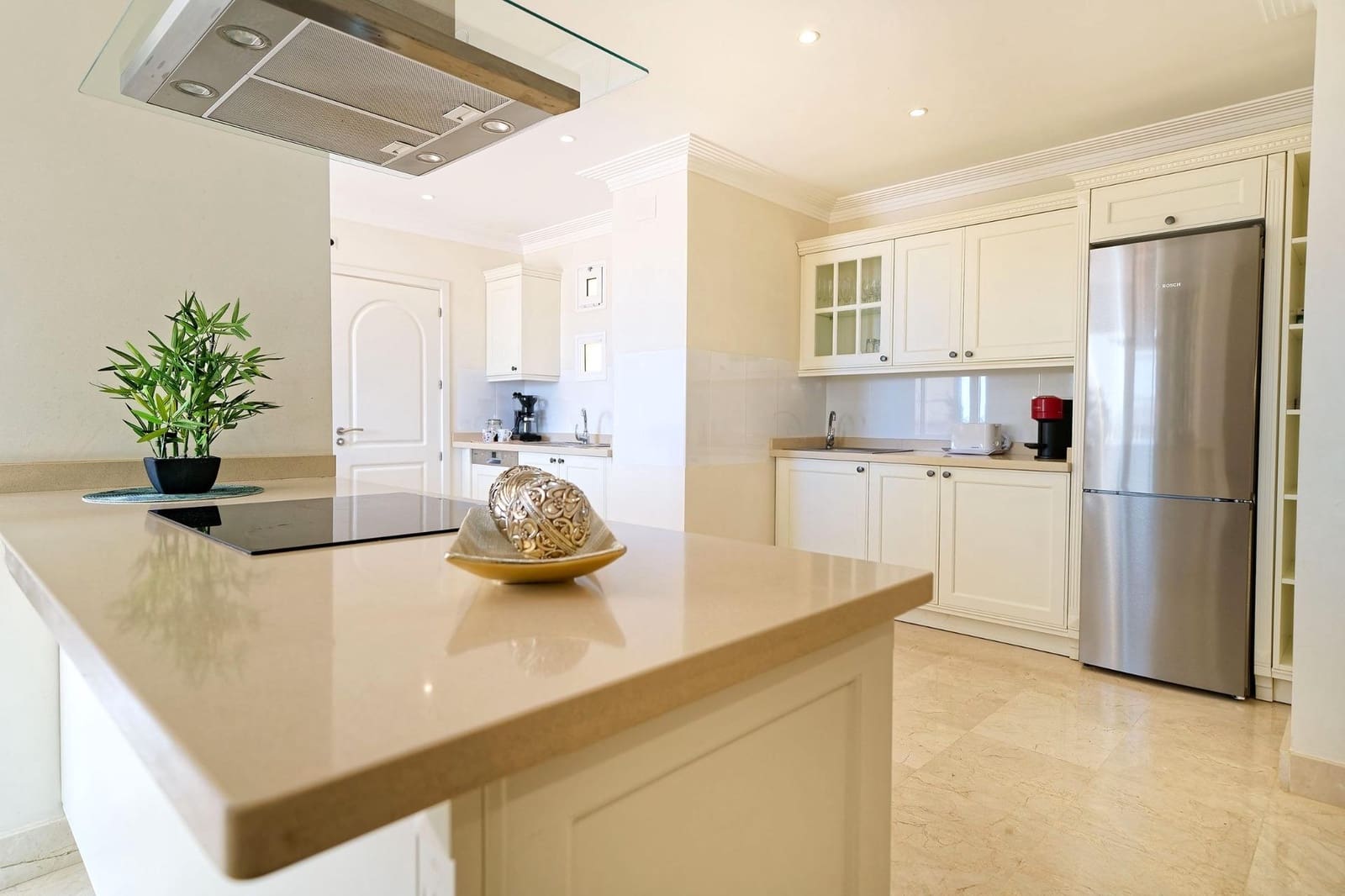 3 soverom Leilighet til salgs i Mogan med svømmebasseng garasje - € 750 000 (Ref: 7729500)