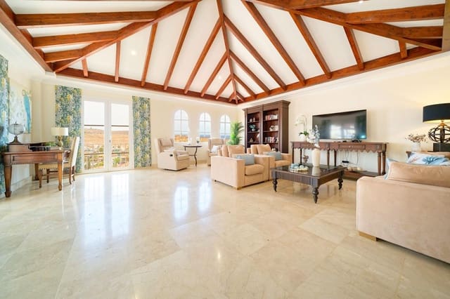 3 soverom Leilighet til salgs i Mogán med svømmebasseng garasje - € 750 000 (Ref: 7729500)