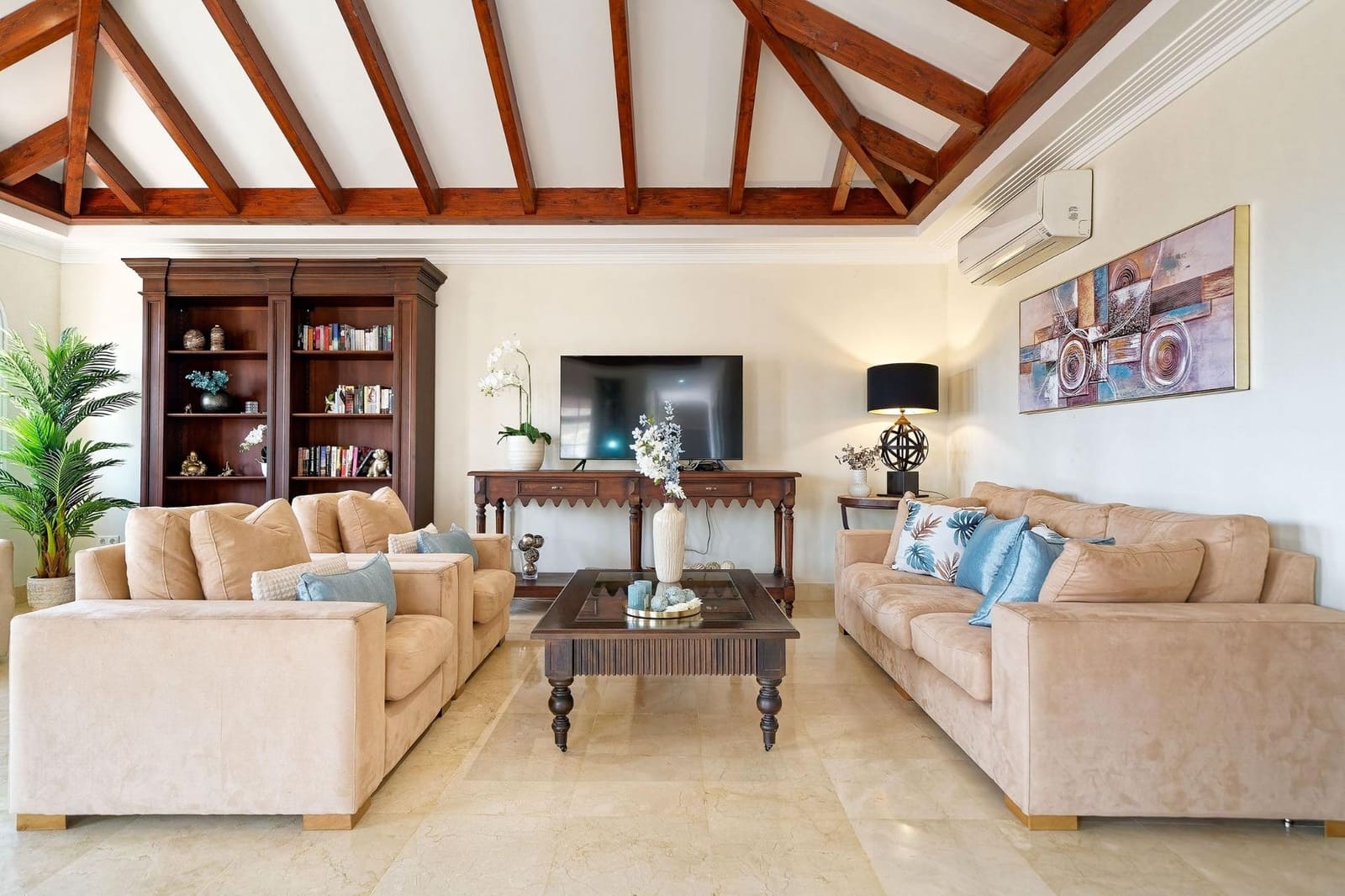 3 soverom Leilighet til salgs i Mogan med svømmebasseng garasje - € 750 000 (Ref: 7729500)