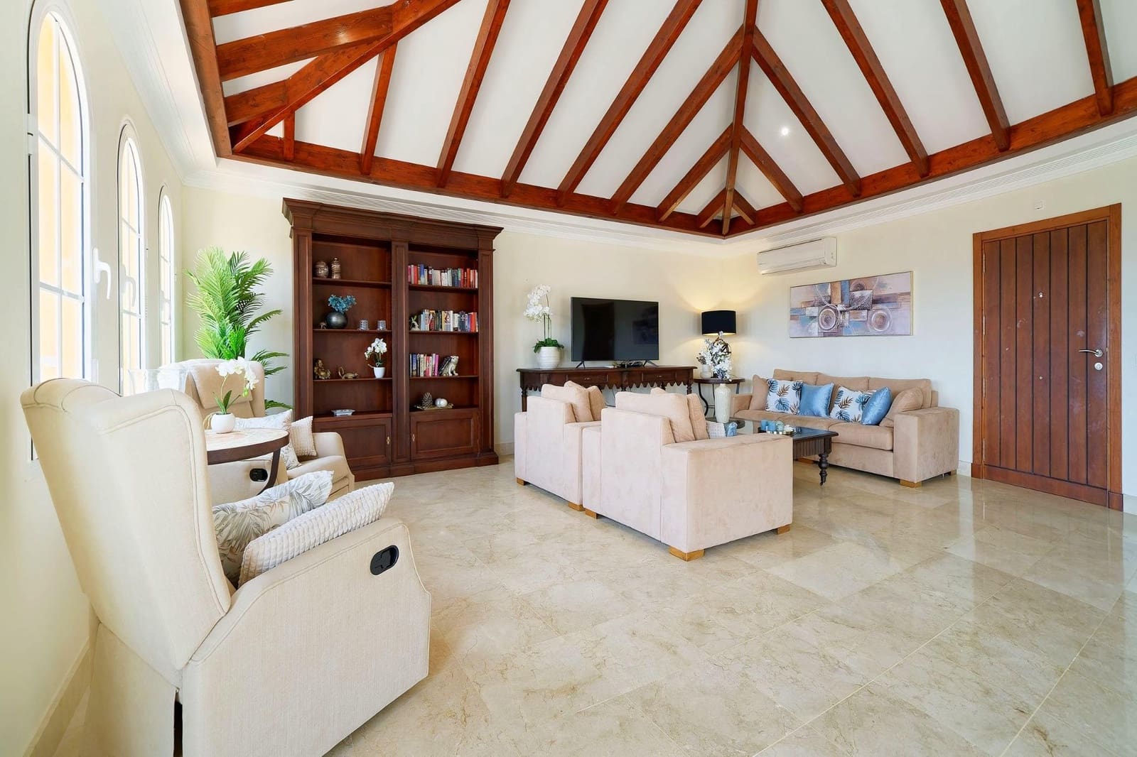 3 soverom Leilighet til salgs i Mogan med svømmebasseng garasje - € 750 000 (Ref: 7729500)