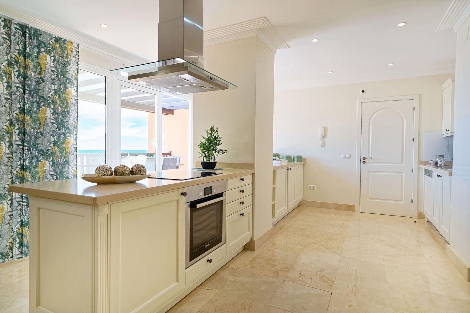 3 soverom Leilighet til salgs i Mogan med svømmebasseng garasje - € 750 000 (Ref: 7729500)