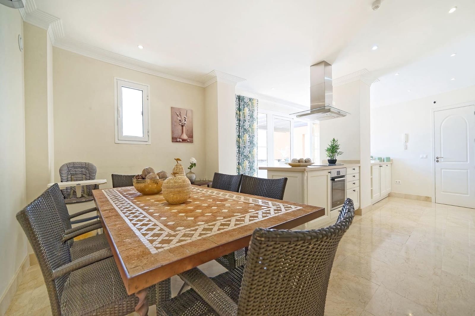 3 soverom Leilighet til salgs i Mogan med svømmebasseng garasje - € 750 000 (Ref: 7729500)