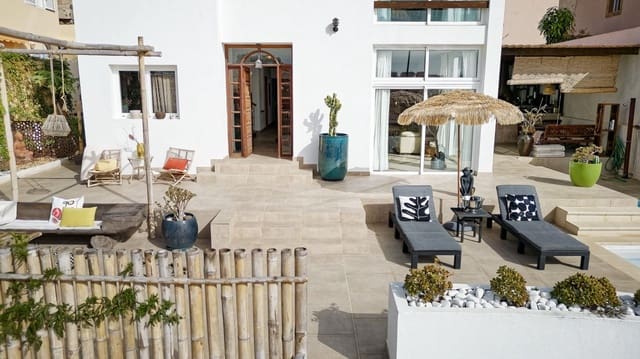 5 soveværelse Villa til salg i Mogán med swimmingpool garage - € 1.150.000 (Ref: 8242992)