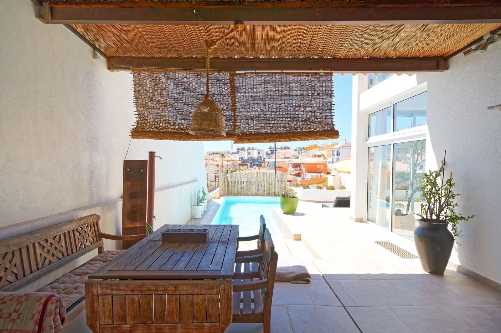 5 bedroom Villa for sale in Mogan with pool garage - € 1,150,000 (Ref: 8242992)