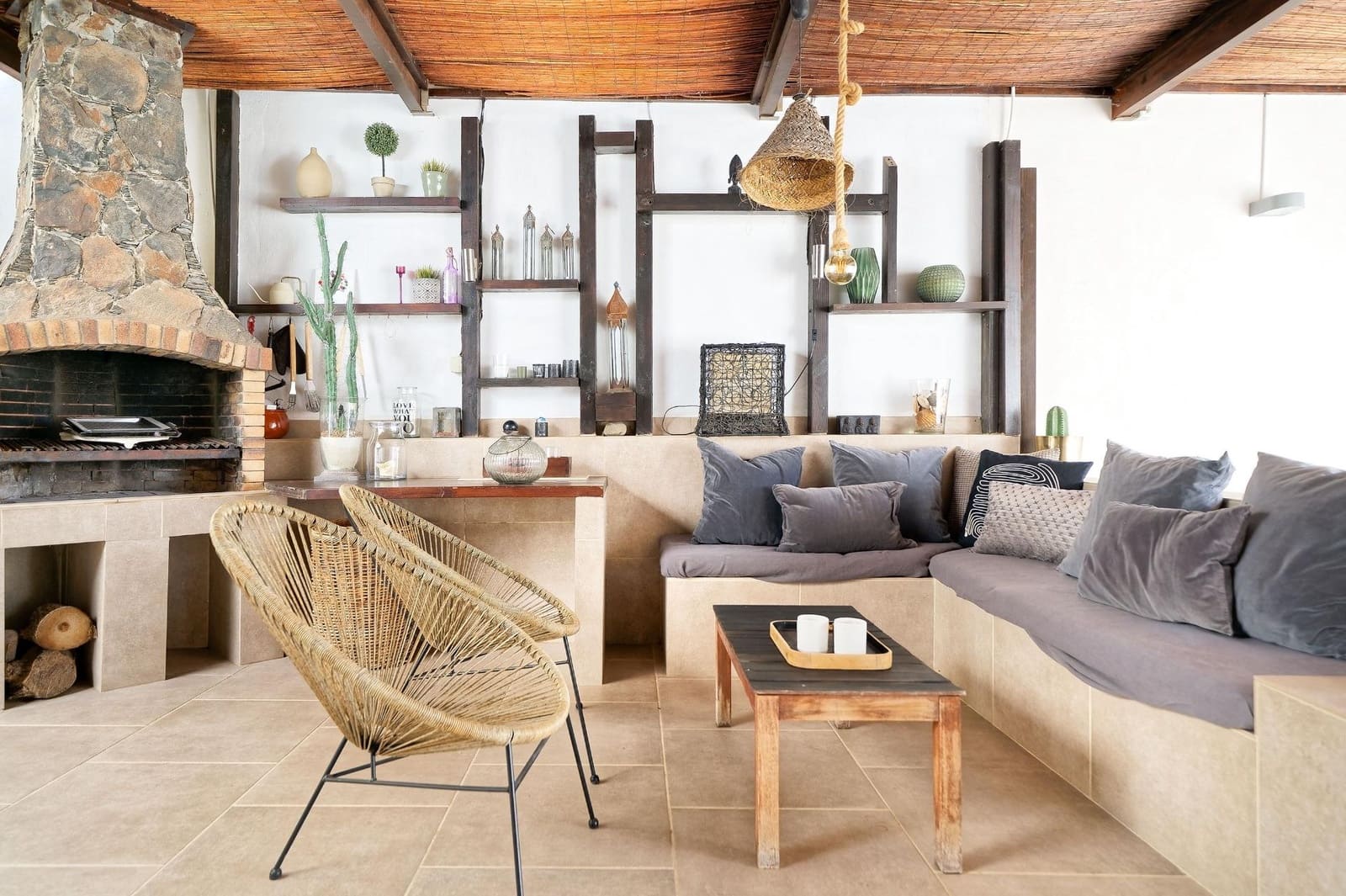 5 bedroom Villa for sale in Mogan with pool garage - € 1,150,000 (Ref: 8242992)