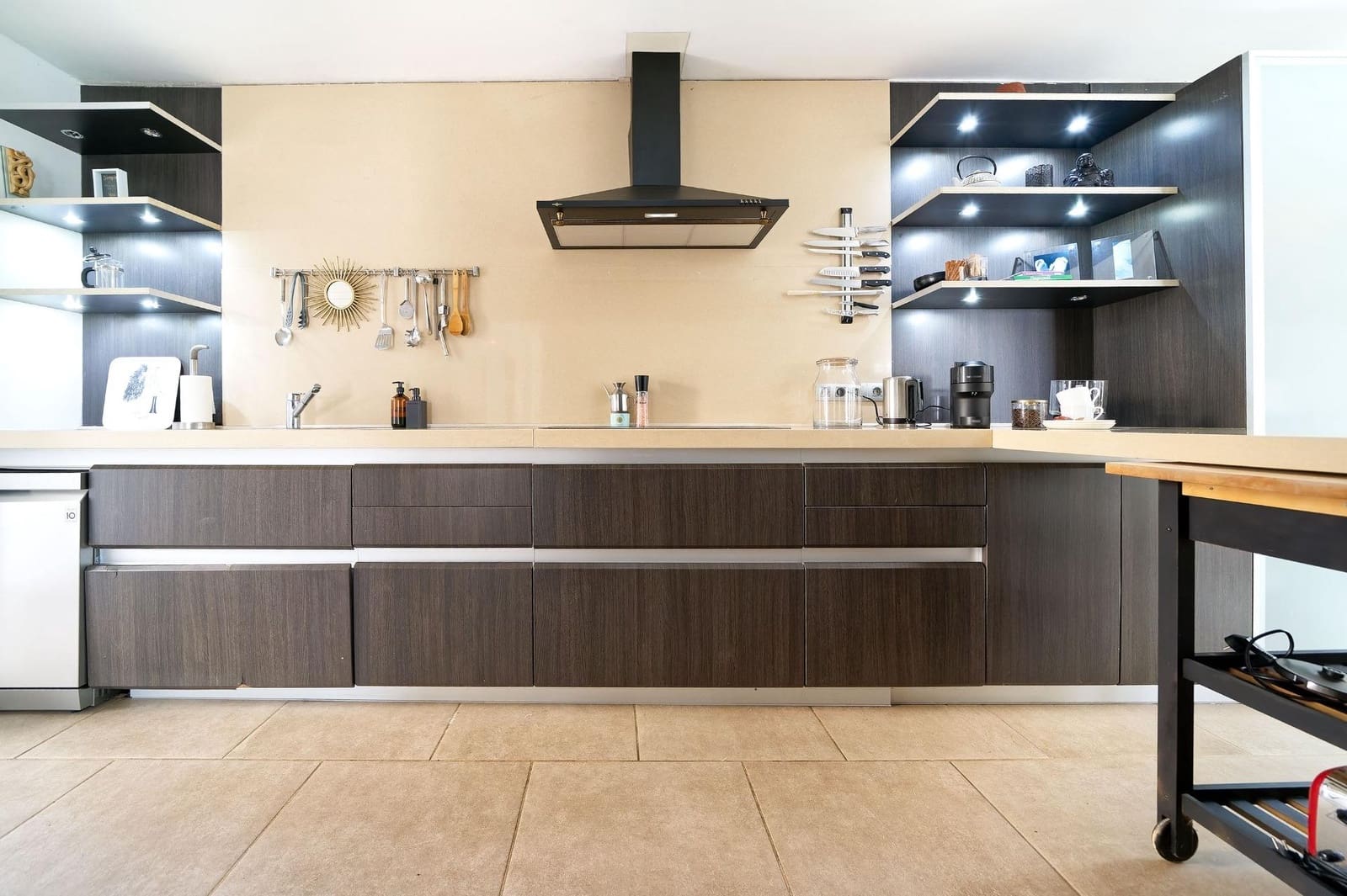 5 bedroom Villa for sale in Mogan with pool garage - € 1,150,000 (Ref: 8242992)