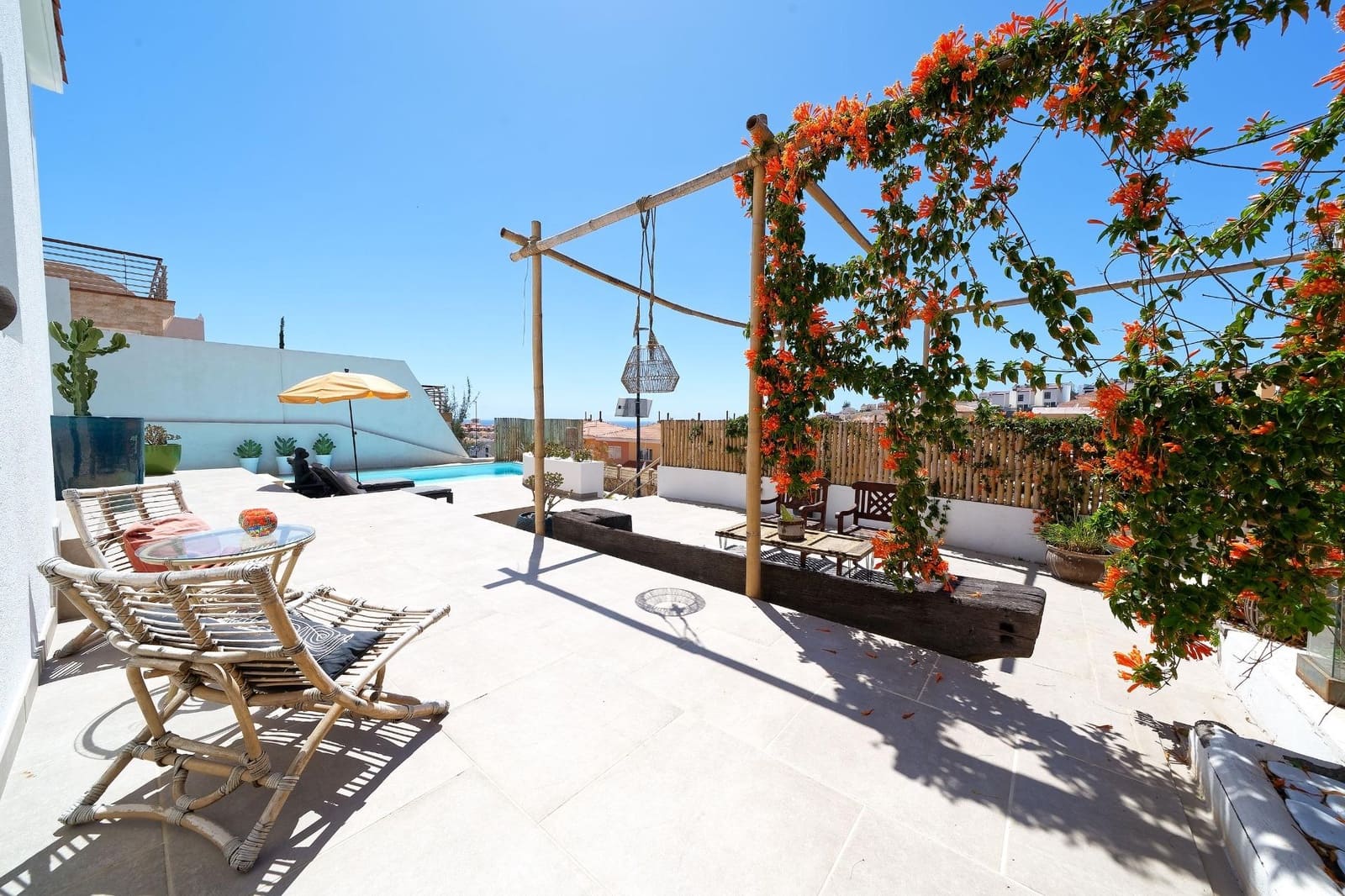 5 bedroom Villa for sale in Mogan with pool garage - € 1,150,000 (Ref: 8242992)