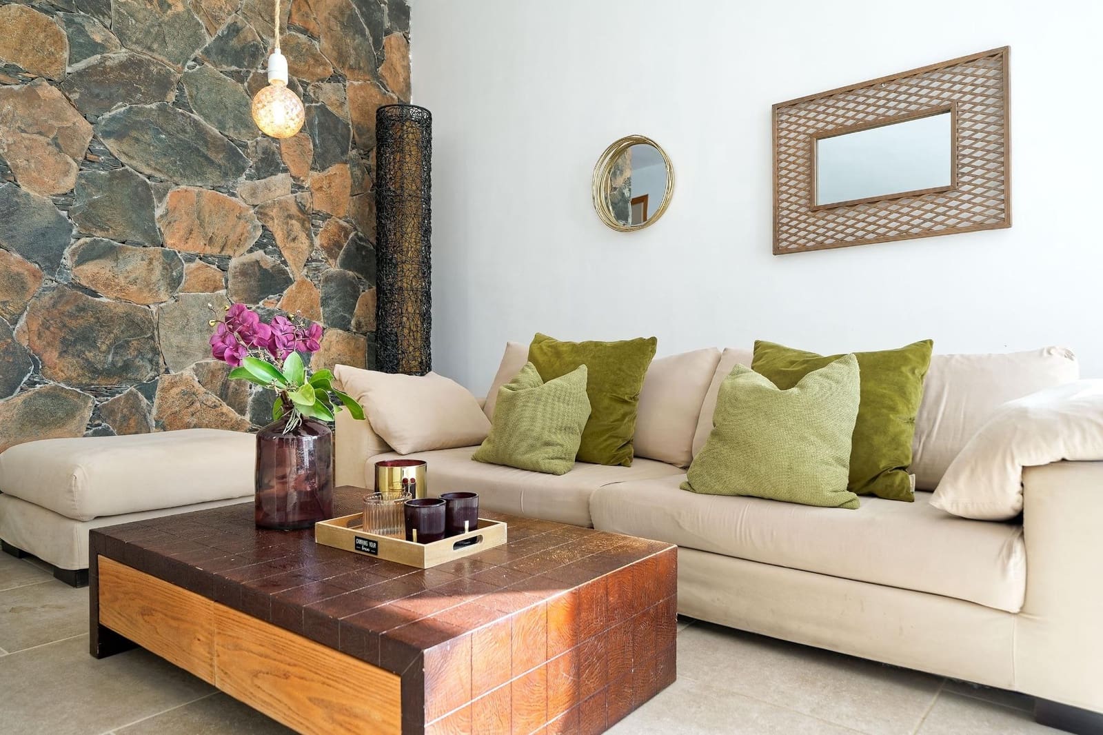 5 bedroom Villa for sale in Mogan with pool garage - € 1,150,000 (Ref: 8242992)