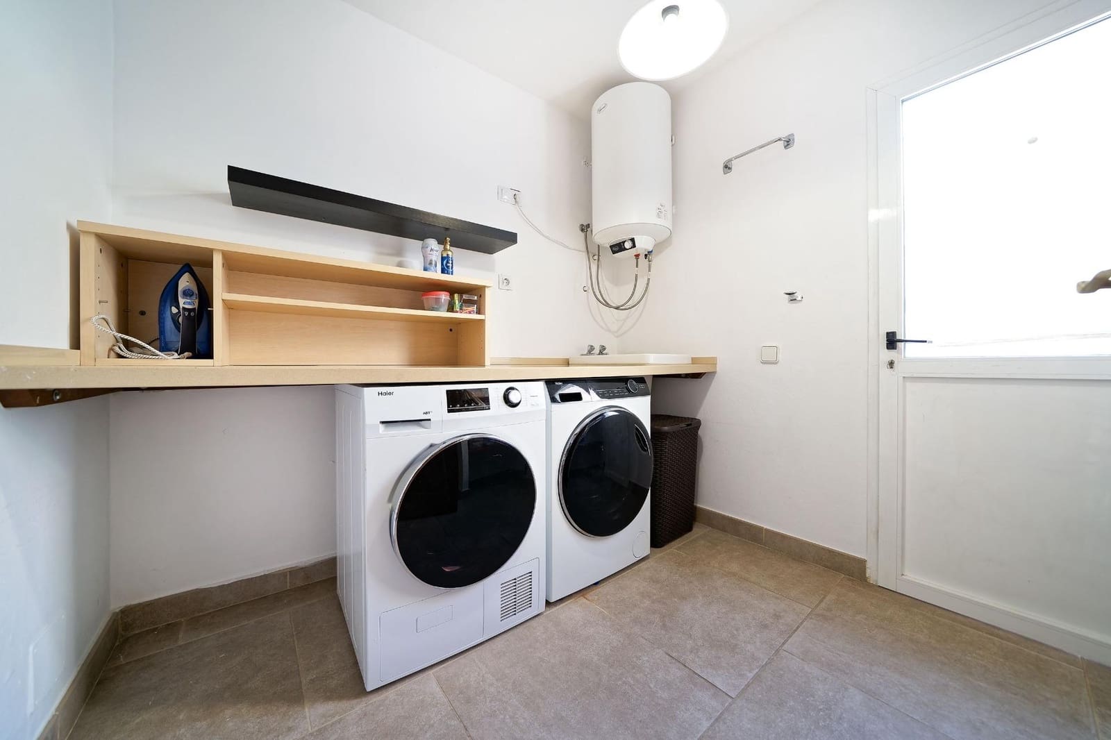 5 bedroom Villa for sale in Mogan with pool garage - € 1,150,000 (Ref: 8242992)