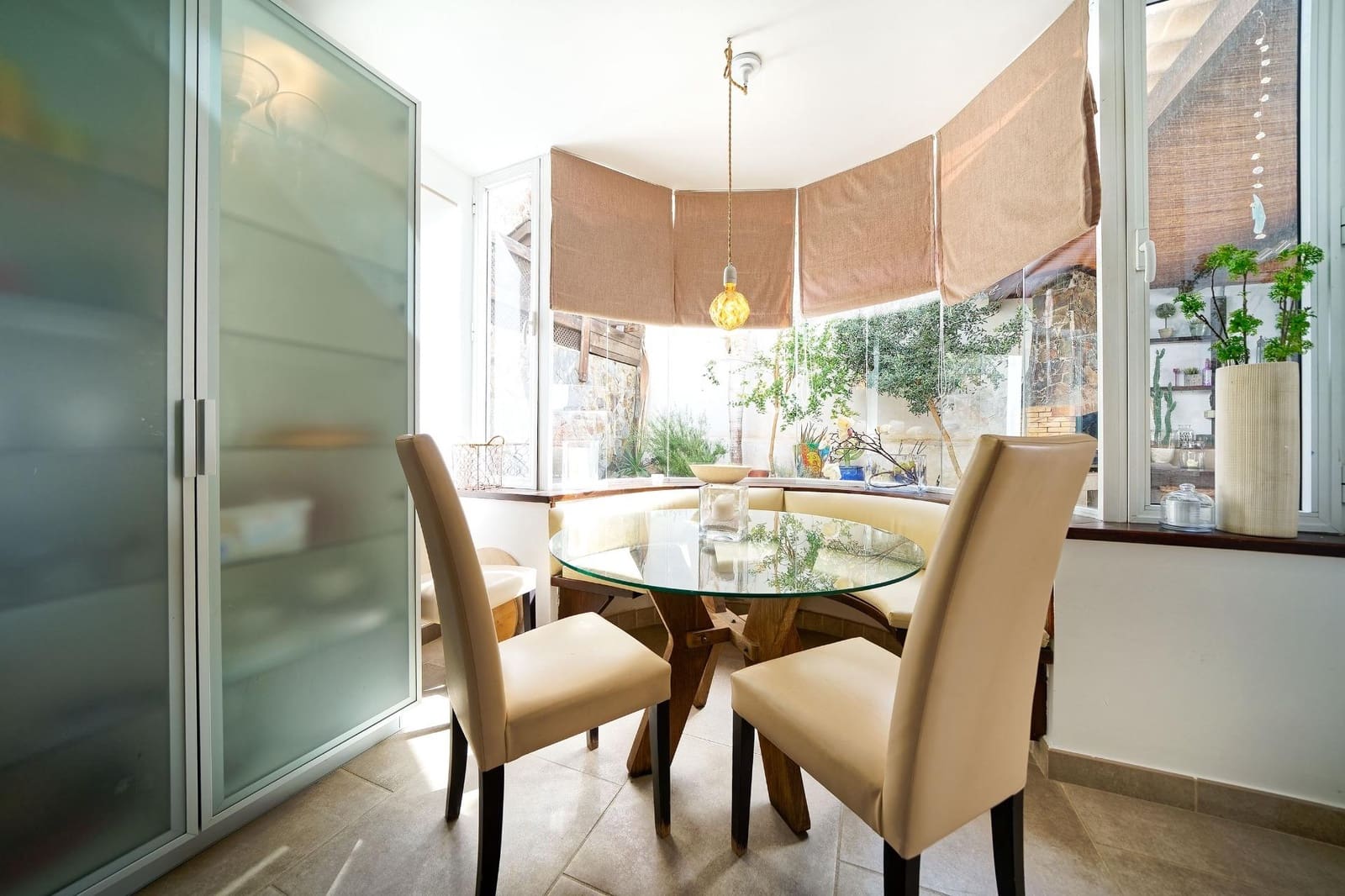 5 bedroom Villa for sale in Mogan with pool garage - € 1,150,000 (Ref: 8242992)