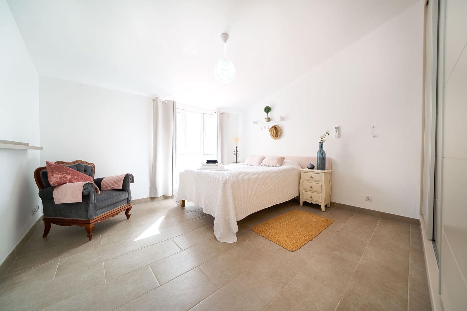 5 bedroom Villa for sale in Mogan with pool garage - € 1,150,000 (Ref: 8242992)