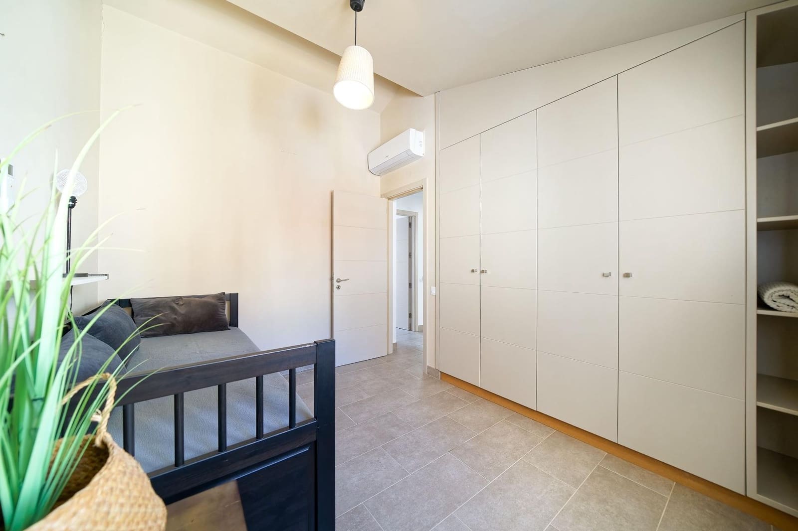 5 bedroom Villa for sale in Mogan with pool garage - € 1,150,000 (Ref: 8242992)