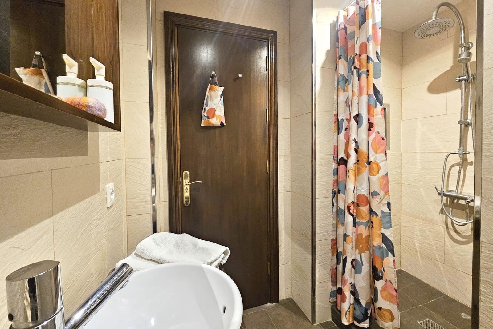 5 bedroom Villa for sale in Mogan with pool garage - € 1,150,000 (Ref: 8242992)