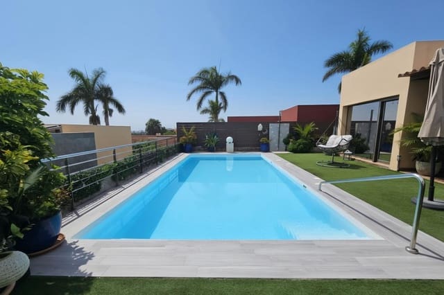 2 sypialnia Bungalow na sprzedaż w Salobre Golf, San Bartolomé de Tirajana z basenem - 729 000 € (Ref: 9062330)