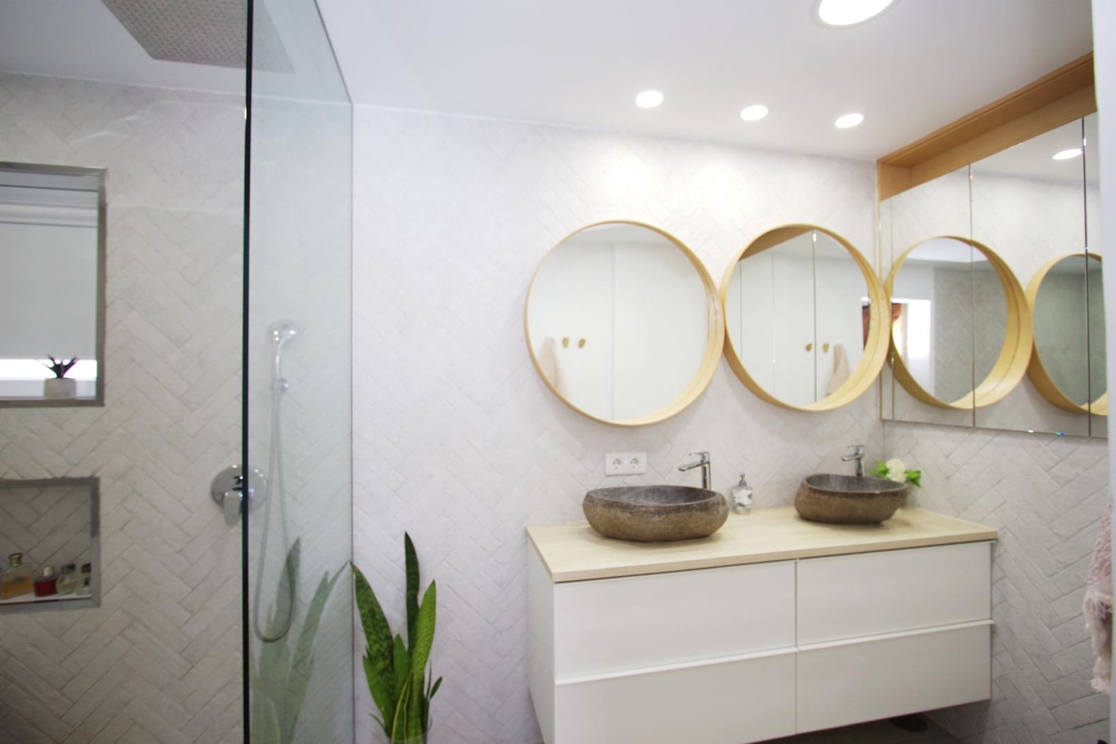 3 soverom Villa til salgs i Sonneland med svømmebasseng - € 869 000 (Ref: 9081486)