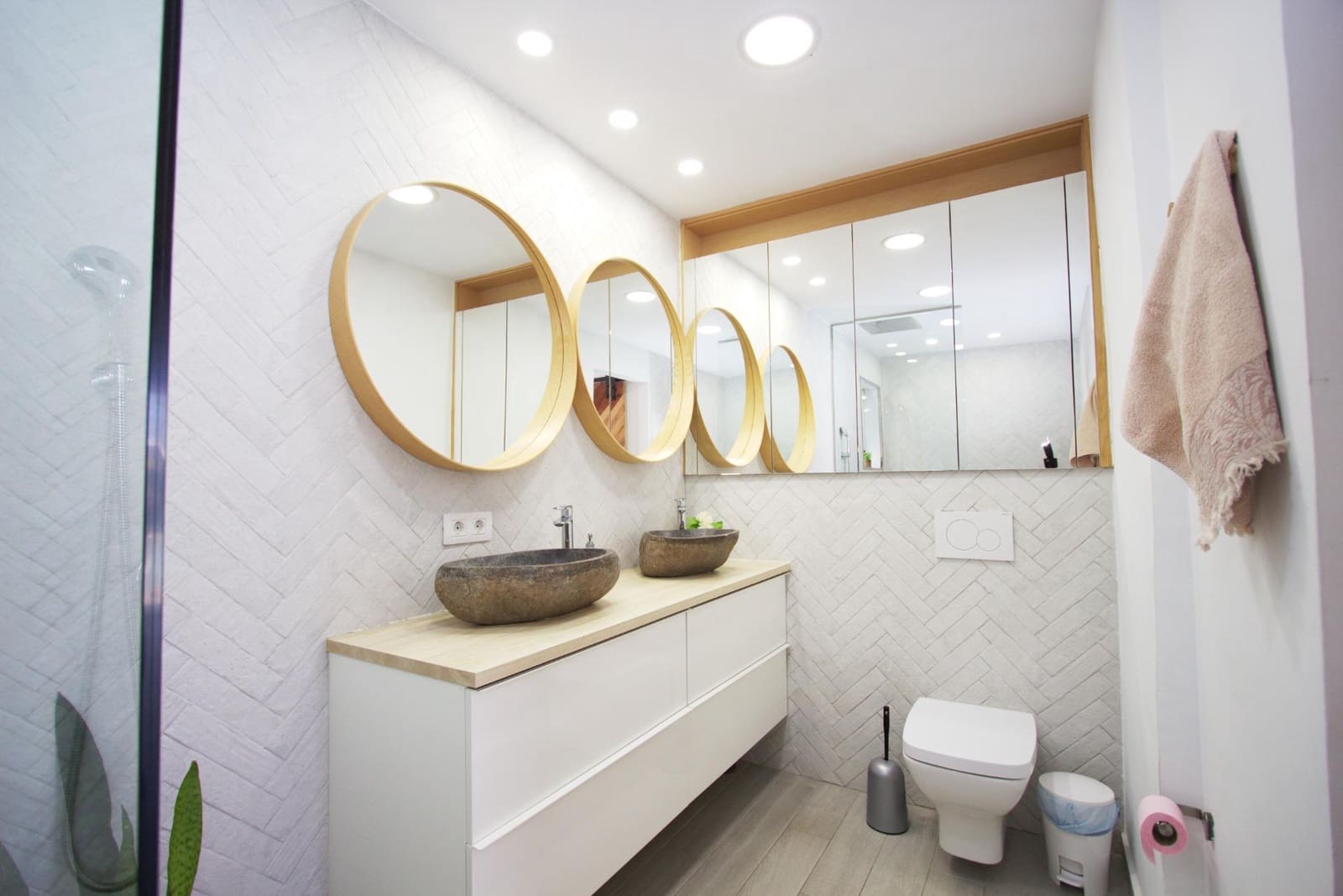 3 soverom Villa til salgs i Sonneland med svømmebasseng - € 869 000 (Ref: 9081486)