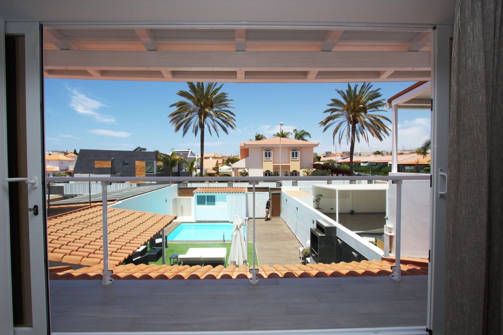 3 soverom Villa til salgs i Sonneland med svømmebasseng - € 869 000 (Ref: 9081486)