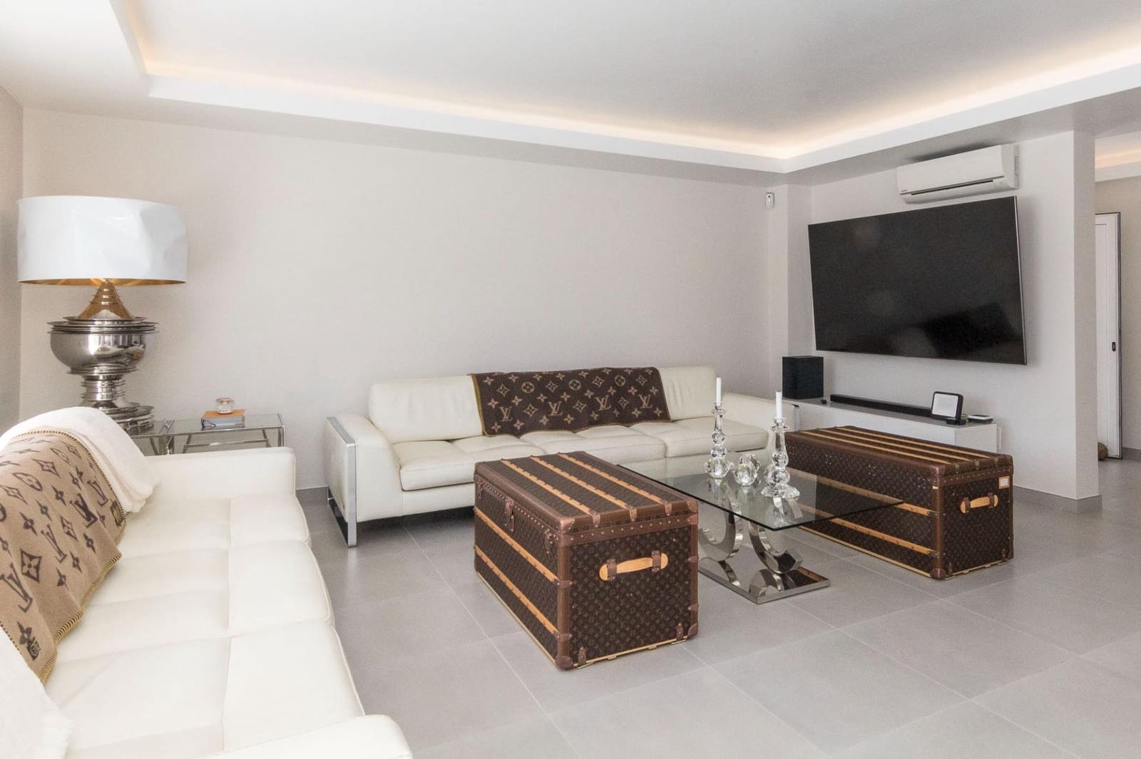 5 soveværelse Villa til salg i San Bartolome de Tirajana med swimmingpool garage - € 2.800.000 (Ref: 9272604)