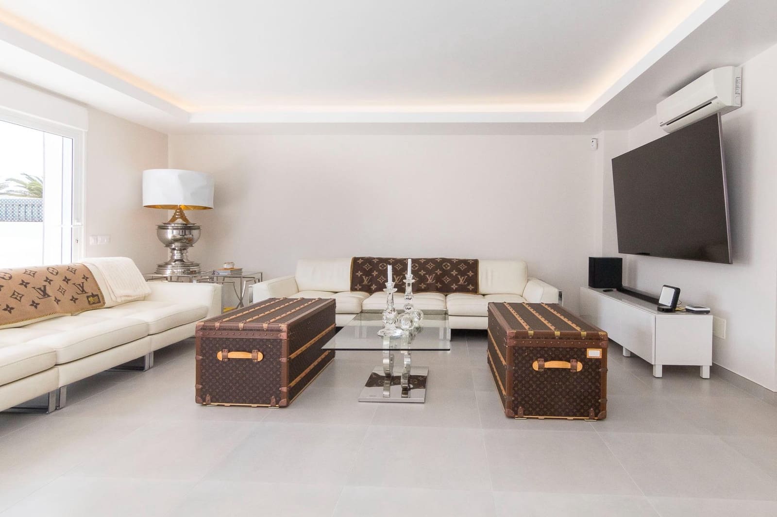 5 soveværelse Villa til salg i San Bartolome de Tirajana med swimmingpool garage - € 2.800.000 (Ref: 9272604)