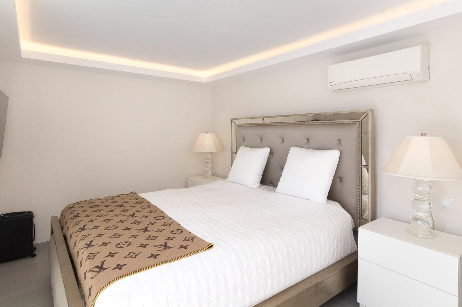 5 soveværelse Villa til salg i San Bartolome de Tirajana med swimmingpool garage - € 2.800.000 (Ref: 9272604)