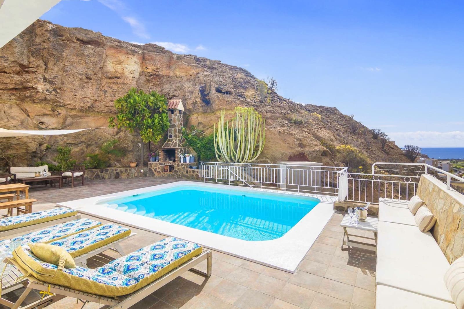 3 quarto Moradia para venda em Tauro com piscina garagem - 690 000 € (Ref: 9382850)