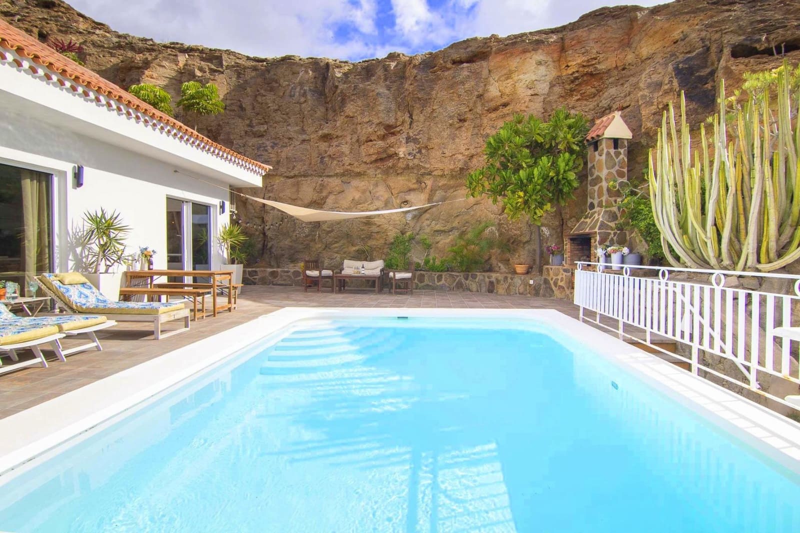 3 quarto Moradia para venda em Tauro com piscina garagem - 690 000 € (Ref: 9382850)