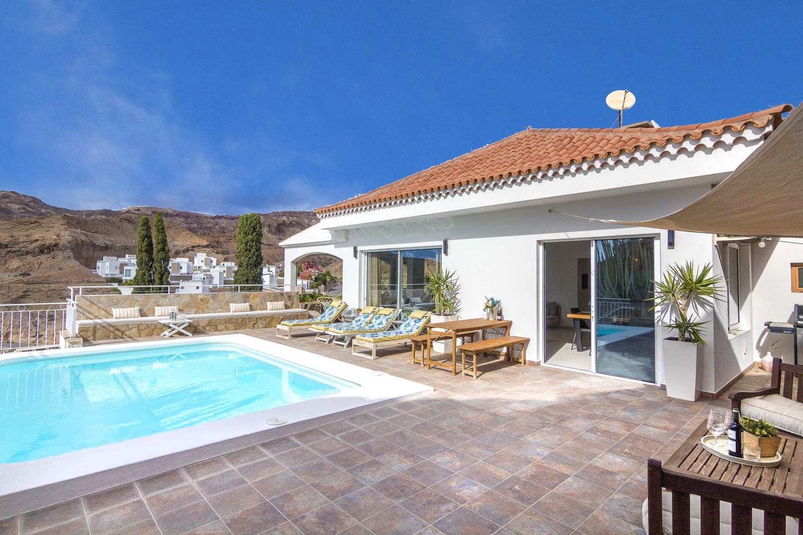 3 quarto Moradia para venda em Tauro com piscina garagem - 690 000 € (Ref: 9382850)