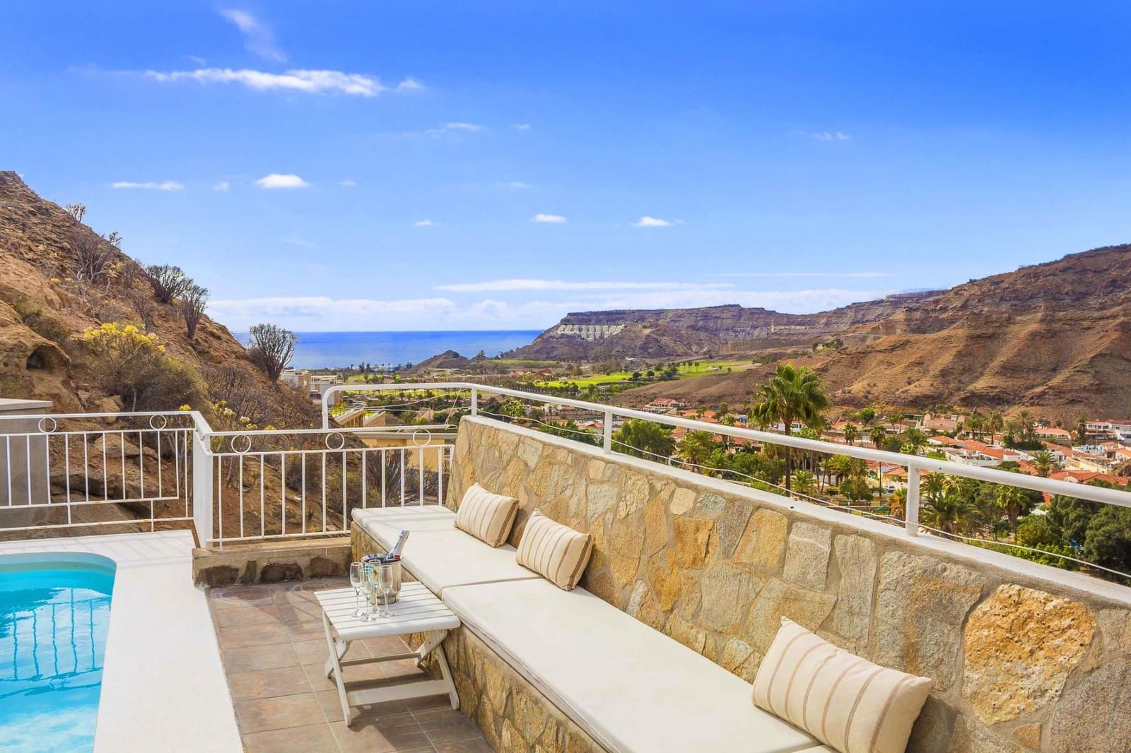 3 quarto Moradia para venda em Tauro com piscina garagem - 690 000 € (Ref: 9382850)