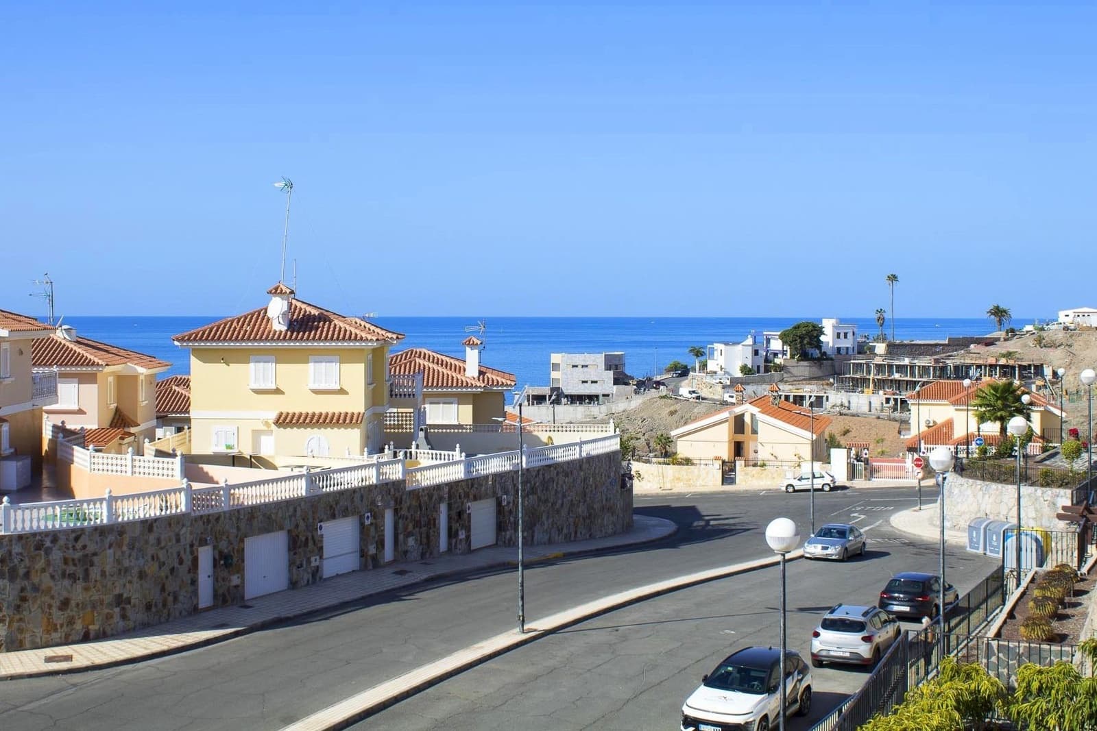 2 bedroom Apartment for sale in Mogan with pool garage - € 450,000 (Ref: 9431078)