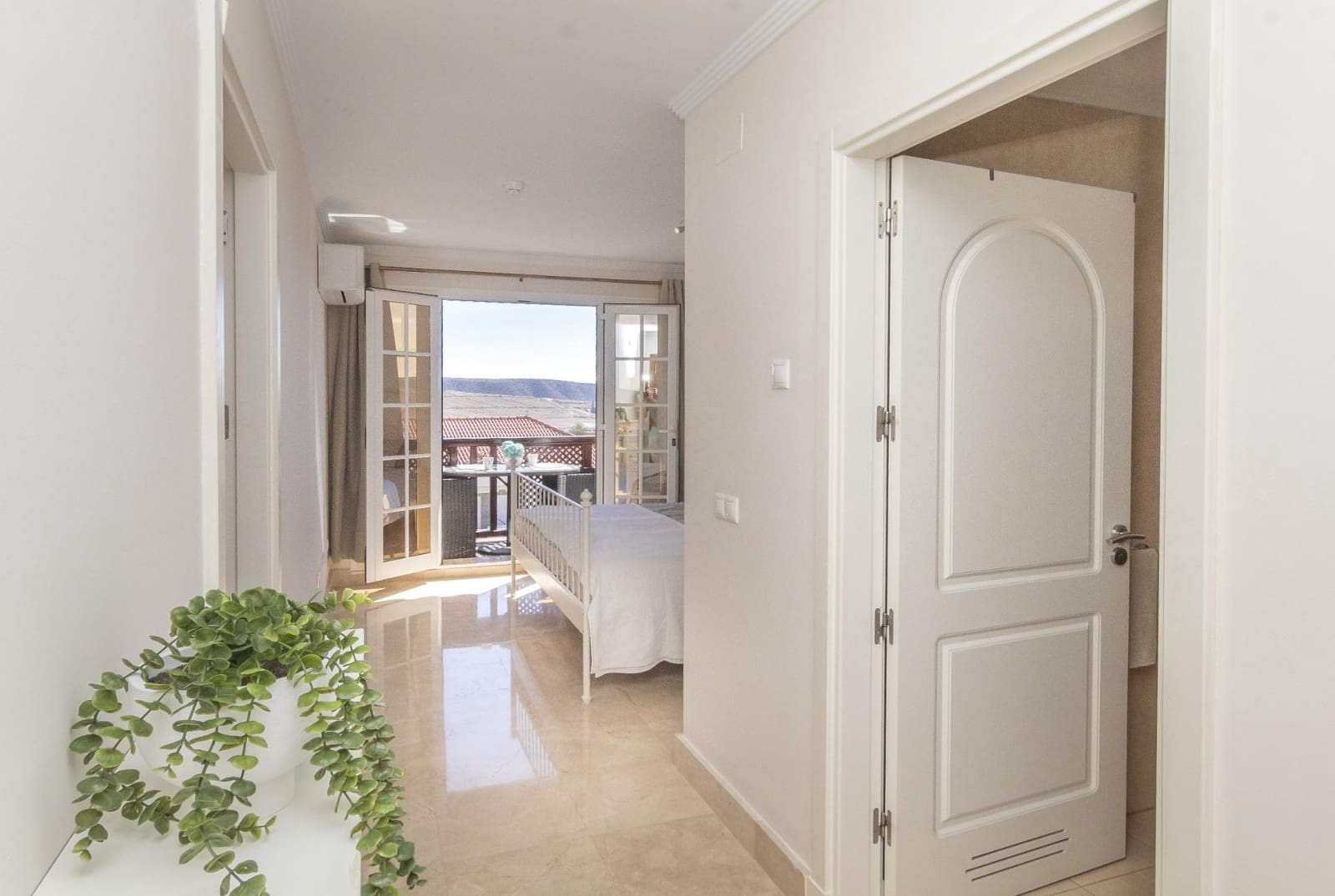 2 soveværelse Lejlighed til salg i Mogan med swimmingpool - € 499.000 (Ref: 9574639)