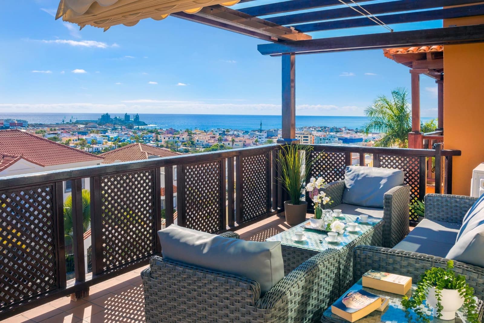 2 soveværelse Lejlighed til salg i Mogan med swimmingpool - € 499.000 (Ref: 9574639)